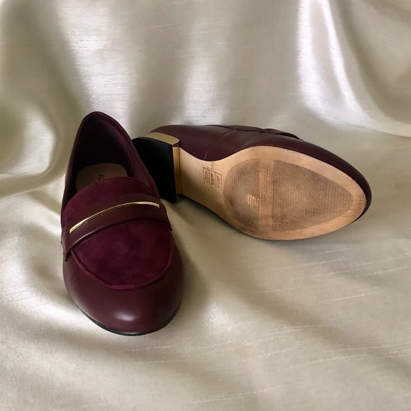 Bordeaux Claurinda Loafers with Gold Accents - Picture 6 of 8